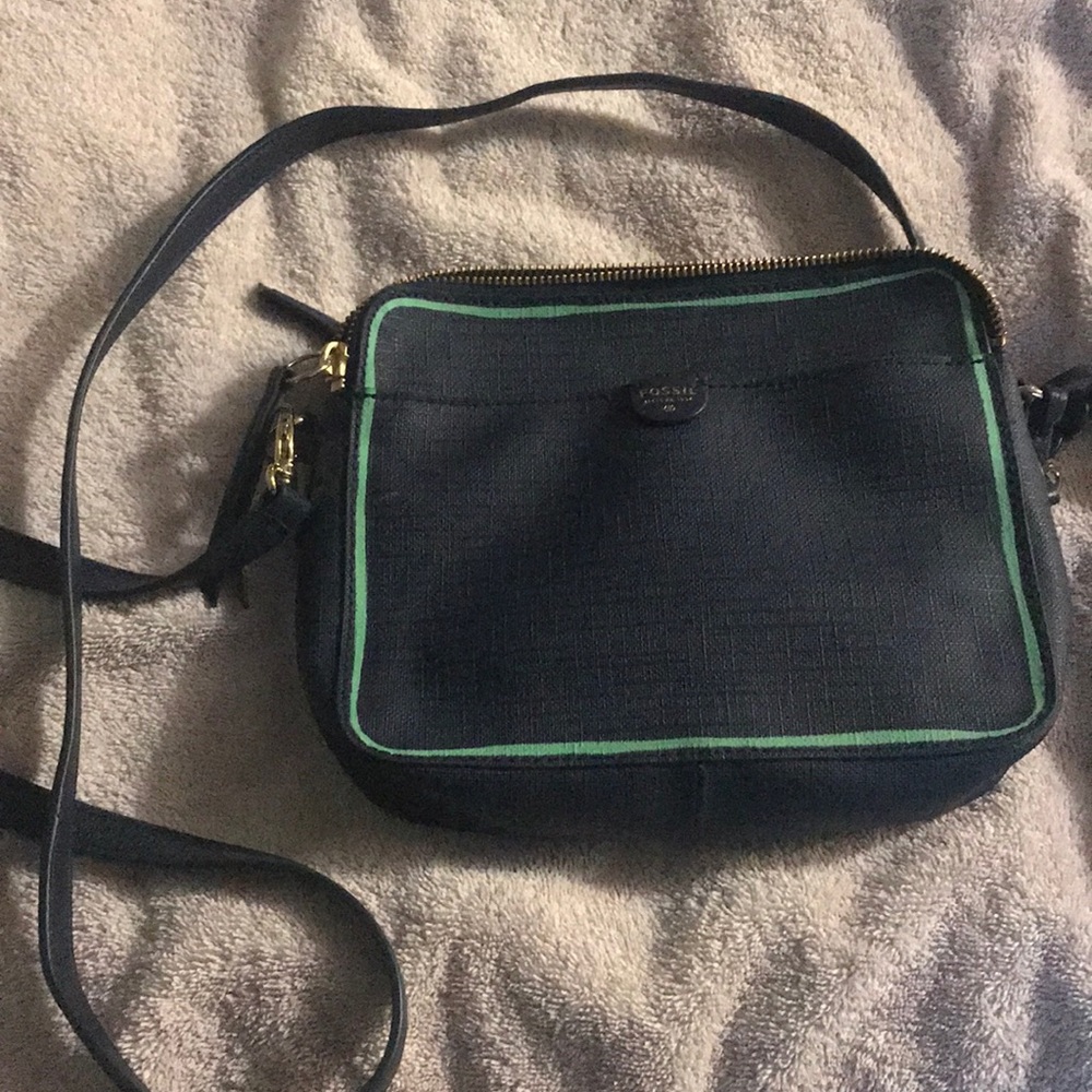 Fossil shoulder bag. Blue w green trim